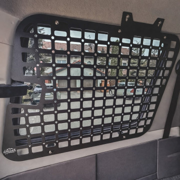 Panel MOLLE boczny Toyota Land Cruiser 76 organizacja przestrzeni wnętrza offroad